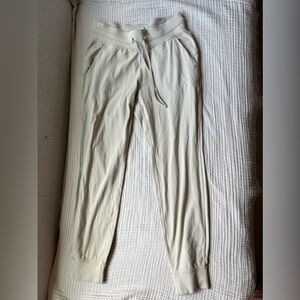 Women’s Lululemon tan jogger